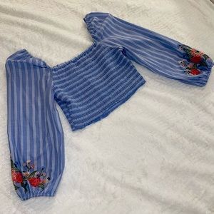 XS/S smocked crop top with embroidery details